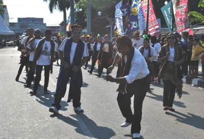 Bersatu dalam Tari Flobamora di Festival Moyo
