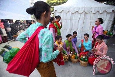 22 Finalis Ratu Jamu Gendong 2014 Terpilih