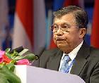 Wapres Jusuf Kalla Terima Doktor HC dari Universiti Malaya
