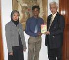 Penerbitan Kamus Bahasa Indonesia-Urdu-Inggris