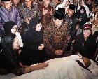 SBY Terbang Bersama Menteri