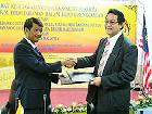 Brunei signs MoU on information with Malaysia