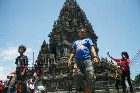 Lebaran, Pengunjung Padati Candi Prambanan