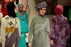 Istri Pangeran Edward Kagumi Busana Muslim