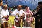 "Pesta Etam Segala" Ditandai Makan 230 Suman