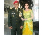 Pernikahan Bella Saphira-Agus Memakai Adat Melayu