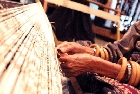 Ramadhan, Kain Tenun Ikat Khas Kediri Laris Manis